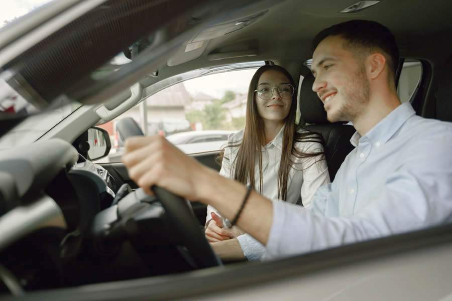 Lojacorr e Suhai Lançam Seguro Auto Especial para Veículos com Mais de 10 Anos