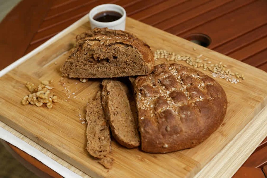 P&atilde;o de nozes com malte de cevada cristal caramelizado