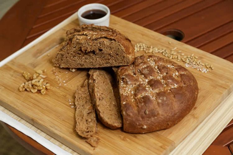 Pão de nozes com malte de cevada cristal caramelizado