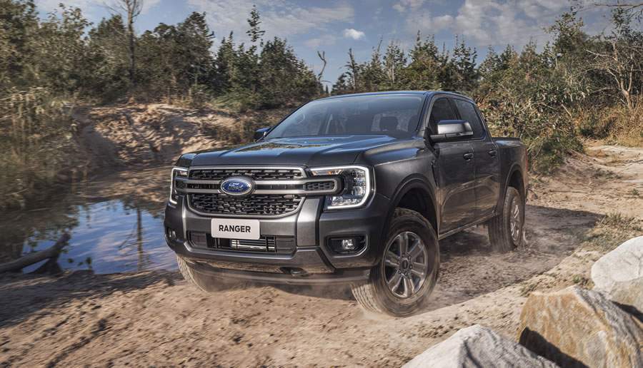 Ford Pro lan&ccedil;a as vers&otilde;es XL e XLS da Nova Ranger com motor 2.0 e in&eacute;dita op&ccedil;&atilde;o V6