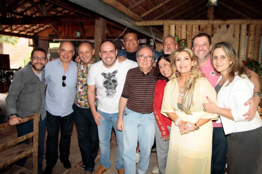 Integrantes da diretoria do Clube dos Corretores de Seguros de Minas Gerais (Clubcor-MG)