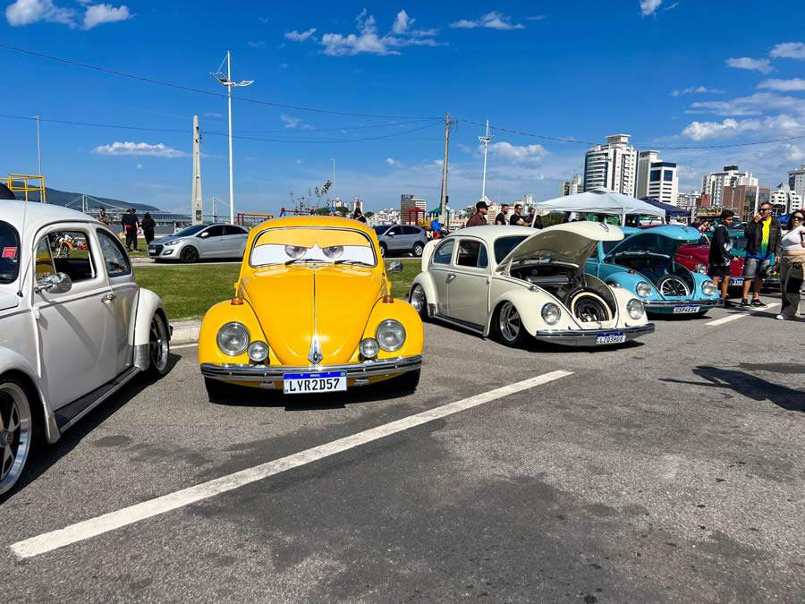 Encontro Volks Floripa comemora 1 ano de evento com a marca de cinco toneladas de alimentos arrecadados em 11 edi&ccedil;&otilde;es