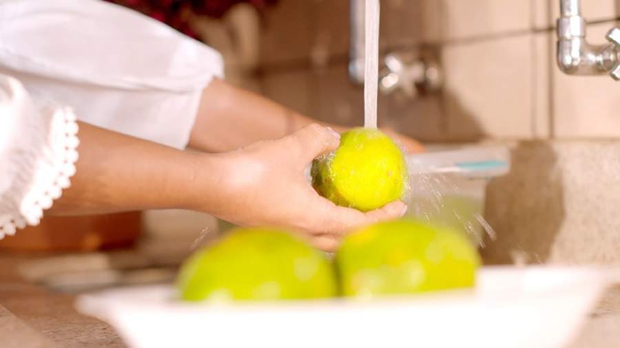 Descubra os 4 erros mais comuns na cozinha e que s&atilde;o prejudiciais &agrave; sa&uacute;de