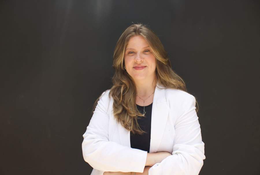 Confiança na Mídia no Dia da Imprensa em Meio ao Excesso de Informação