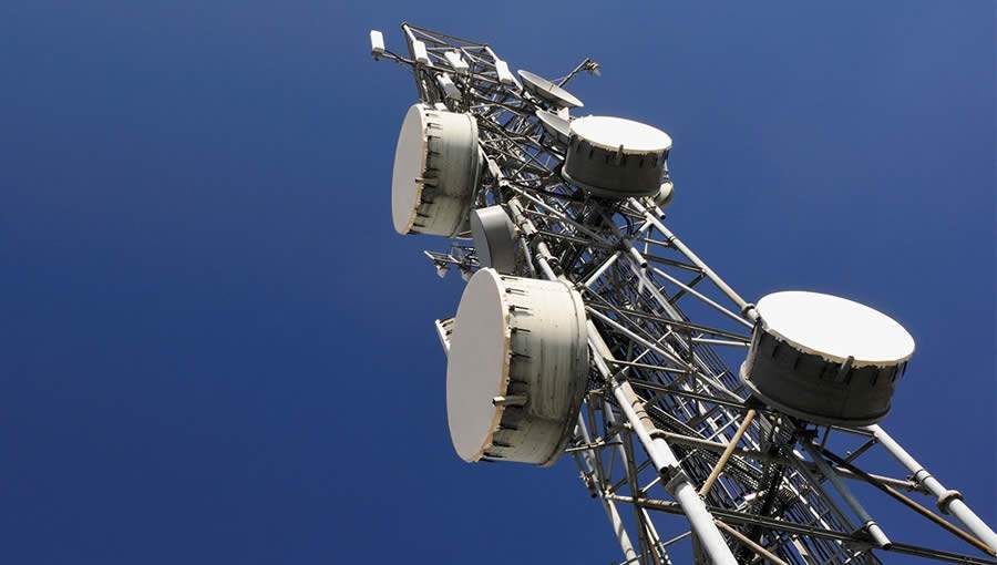Anatel retira barreiras para uso de frequências em áreas remotas e reduz taxas para Rádio do Cidadão