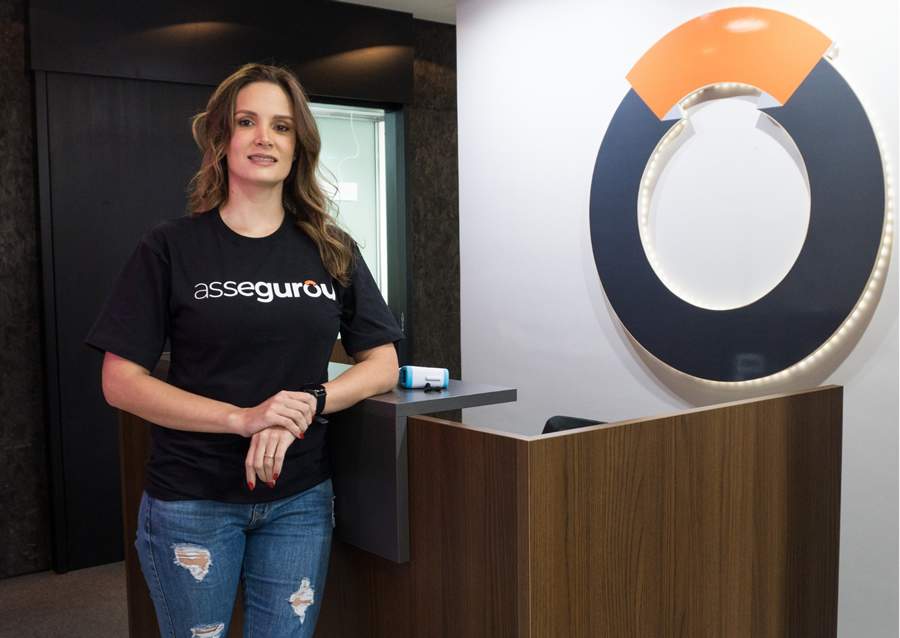 Simone Macedo, diretora de opera&ccedil;&otilde;es e seguros da Assegurou 2