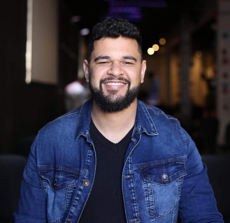 A import&acirc;ncia de formar novos leitores