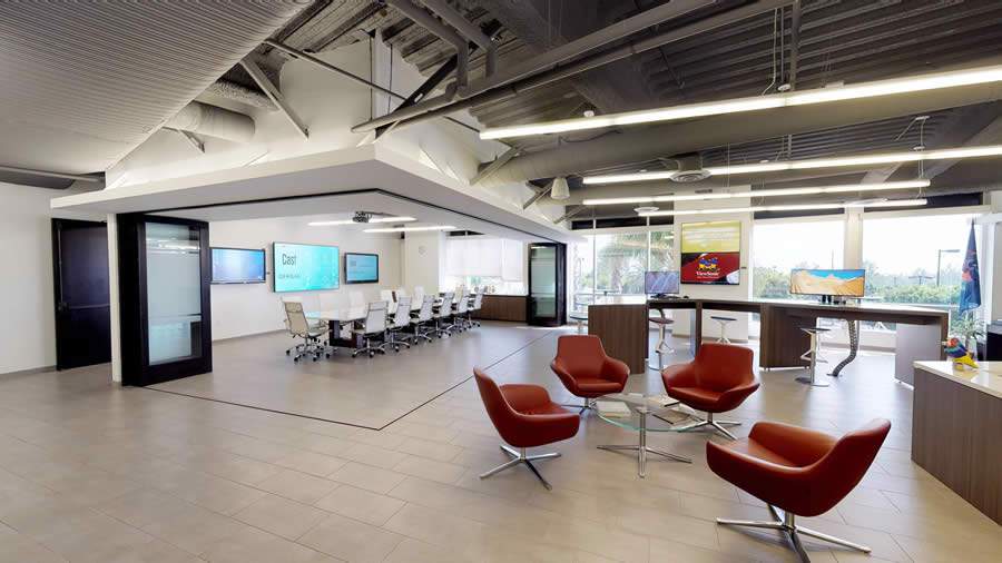 Transformando espa&ccedil;os de trabalho h&iacute;bridos para obter uma verdadeira colabora&ccedil;&atilde;o de qualquer lugar