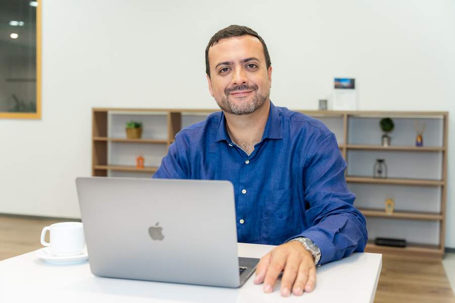 O CSMO e s&oacute;cio-fundador da Logithink - Divulga&ccedil;&atilde;o