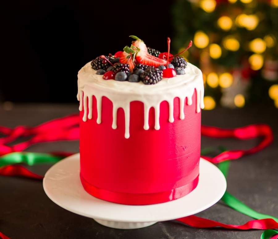 Red Cake - Do branquinho básico ao glamour do vermelho para decorar seu Natal
