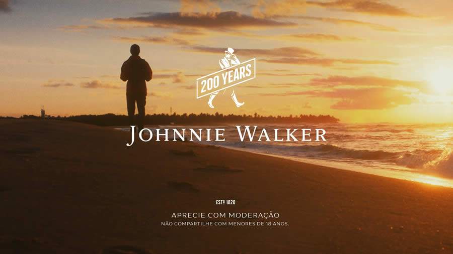 Keep Walking em Prol do Planeta - Andarilho de Johnnie Walker Percorrerá 2030 Km de Litoral Recolhendo o Lixo das Praias Para Reciclagem