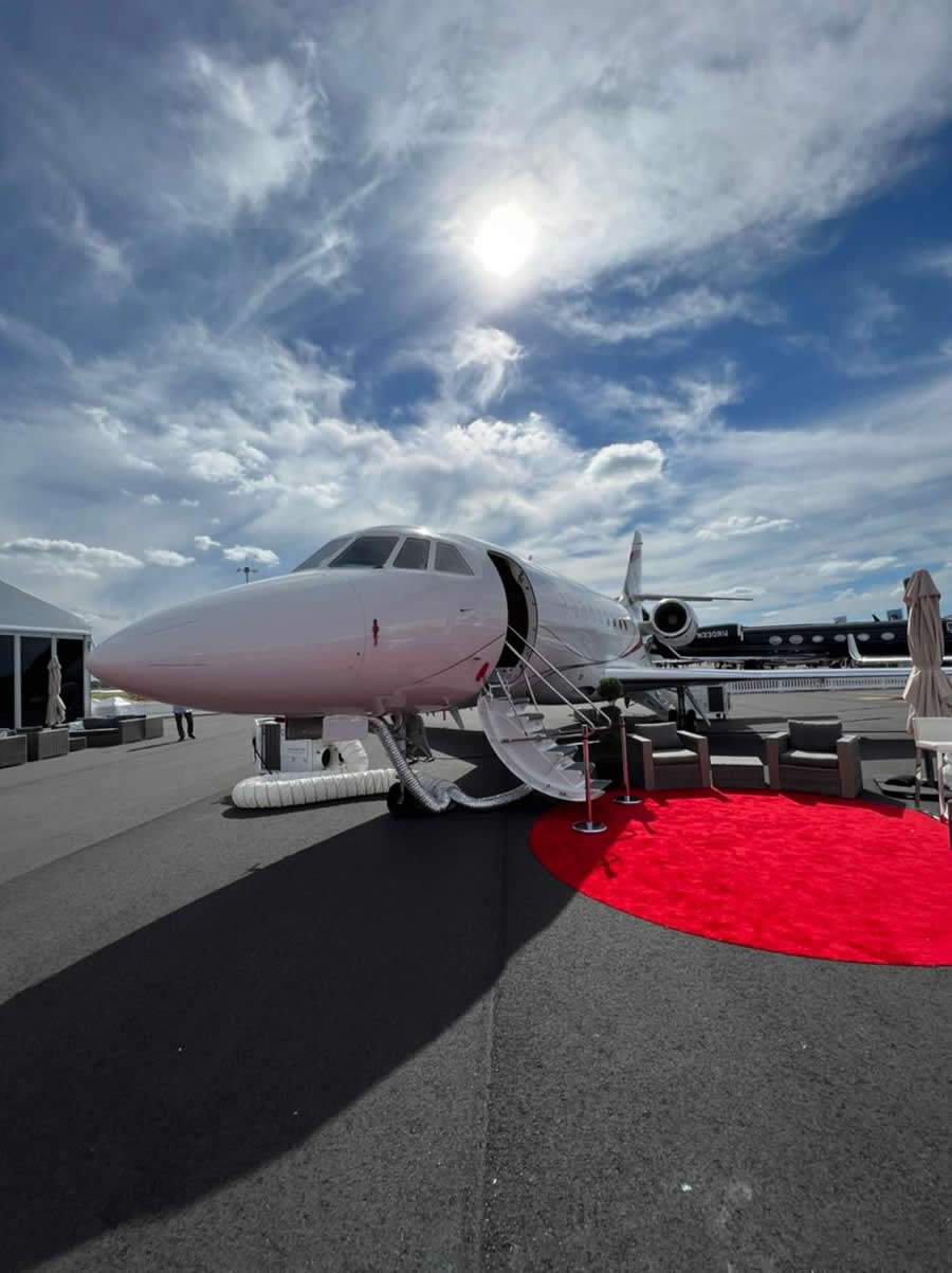 NBAA, feira internacional de aeronaves, em Orlando - Divulga&ccedil;&atilde;o