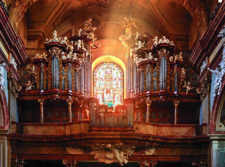 Semana Santa e P&aacute;scoa na Tch&eacute;quia