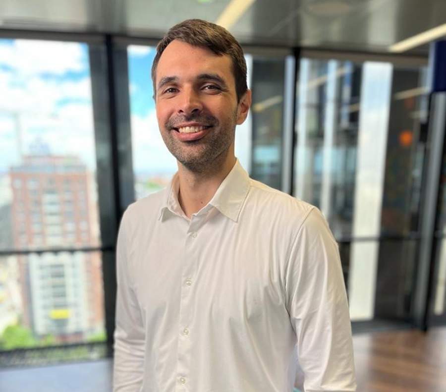 Intelig&ecirc;ncia artificial: desumanizando a m&aacute;quina e humanizando a pessoa