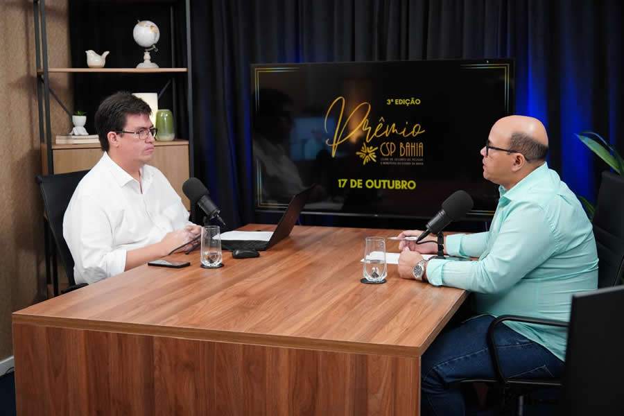 Antonio Daniel Mota (à esq), presidente do CSP Bahia, e Ulisses Brito, vice-presidente da entidade, durante live de lançamento do prêmio