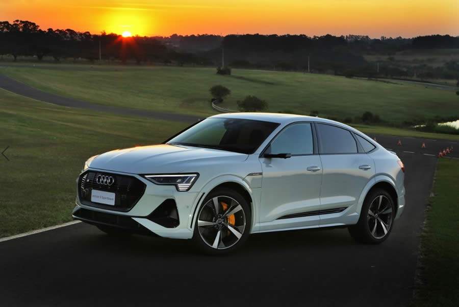 Audi abre pr&eacute;-venda do novo RS e-tron GT e confirma primeiras unidades em setembro