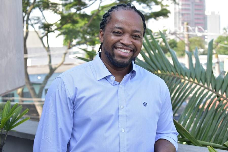 Jo&atilde;o Carlos Souza trabalha com tecnologia desde os 12 anos e conciliou por muito tempo o magist&eacute;rio com a atua&ccedil;&atilde;o em tecnologia