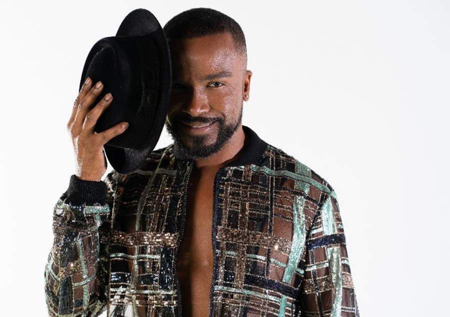 Marcando a Volta das Lives No Teatro Bradesco, Alexandre Pires Sobe ao Palco Para Uma Noite de Samba Inesquec&iacute;vel