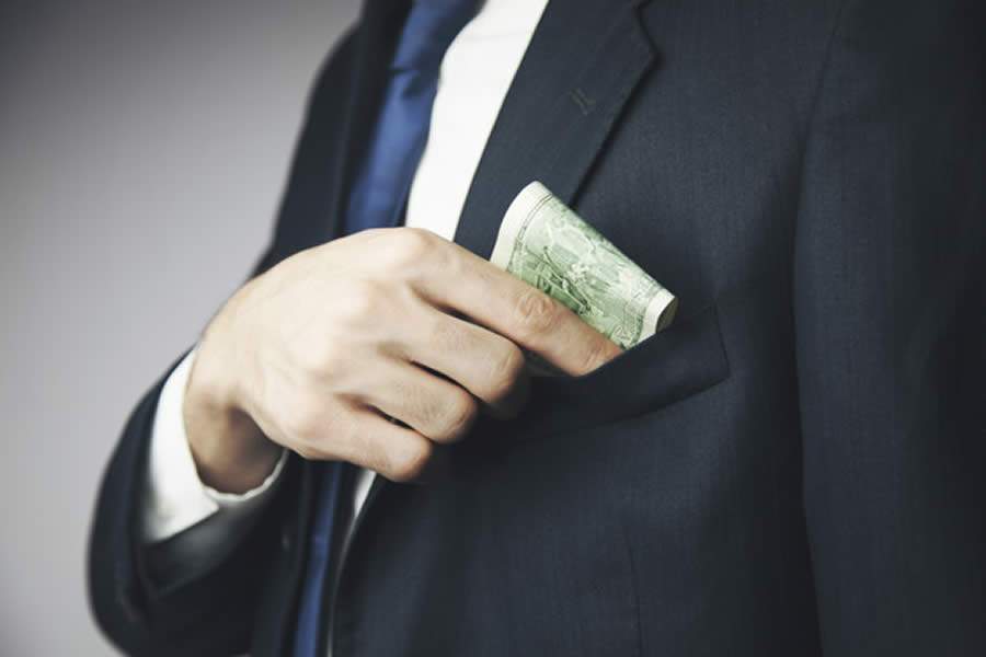 Candidatos &quot;ficha suja&quot; podem se beneficiar com a mudança de data do registro de candidatura - banco de imagens - freepik