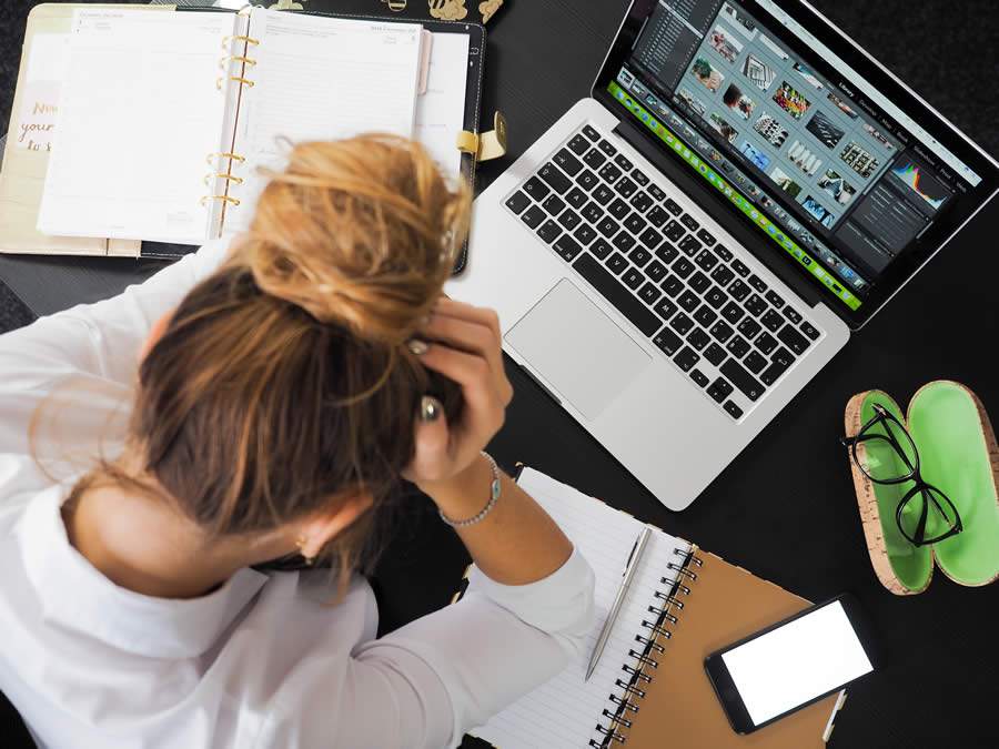 Cansaço excessivo e estresse prolongado no trabalho podem significar muito mais do que parecem - CRÉDITO FOTO: INTERNET