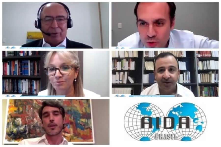 Amicus curiae e Conflito de compet&ecirc;ncia foram temas da nona sess&atilde;o do ciclo de palestras de Pr&eacute; Lan&ccedil;amento do C&oacute;digo de Processo Civil Anotado e Comentado da AIDA