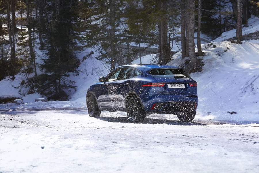 Jaguar Apresenta &ldquo;Baby Jag&rdquo; E-Pace Totalmente Repaginado, Conectado e Ainda Mais Tecnol&oacute;gico e Completa Fam&iacute;lia Pace no Brasil