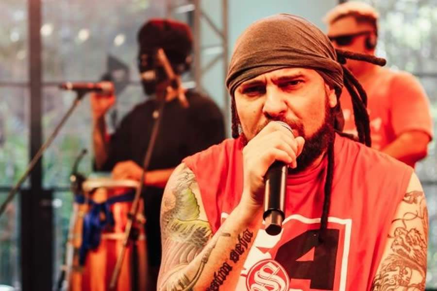 Billy Saga - Cr&eacute;dito Divulga&ccedil;&atilde;o