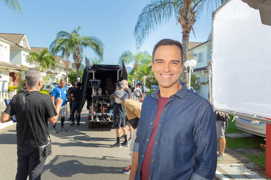 Tadeu Schmidt grava campanha para a Bradesco Seguros