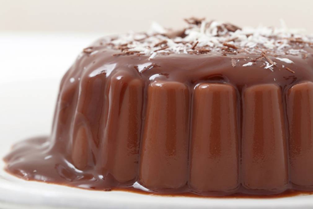 Para a P&aacute;scoa, Divino Fog&atilde;o ensina a preparar pudim tenta&ccedil;&atilde;o de chocolate