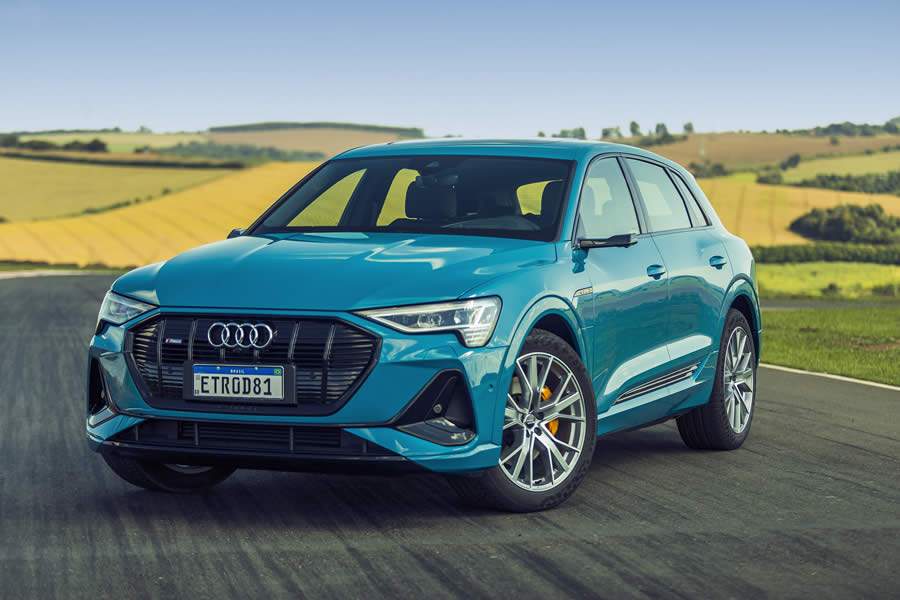 Audi e-tron lidera segmento de 100% el&eacute;tricos no mercado brasileiro em 2020