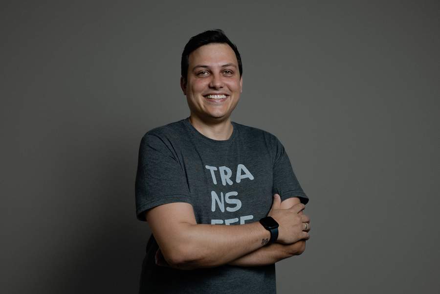 Fernando Nunes, cofundador e CEO da Transfeera. Cr&eacute;dito de imagem Max Schwoelk
