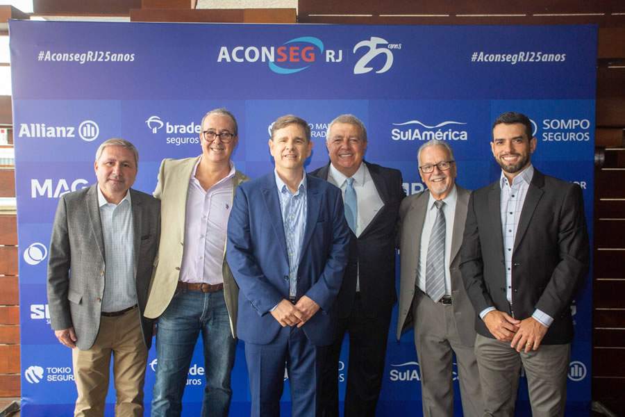 Foto divulga&ccedil;&atilde;o_Executivos no almo&ccedil;o