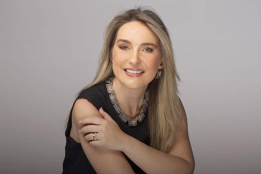 Izabela R&uuml;cker Curi