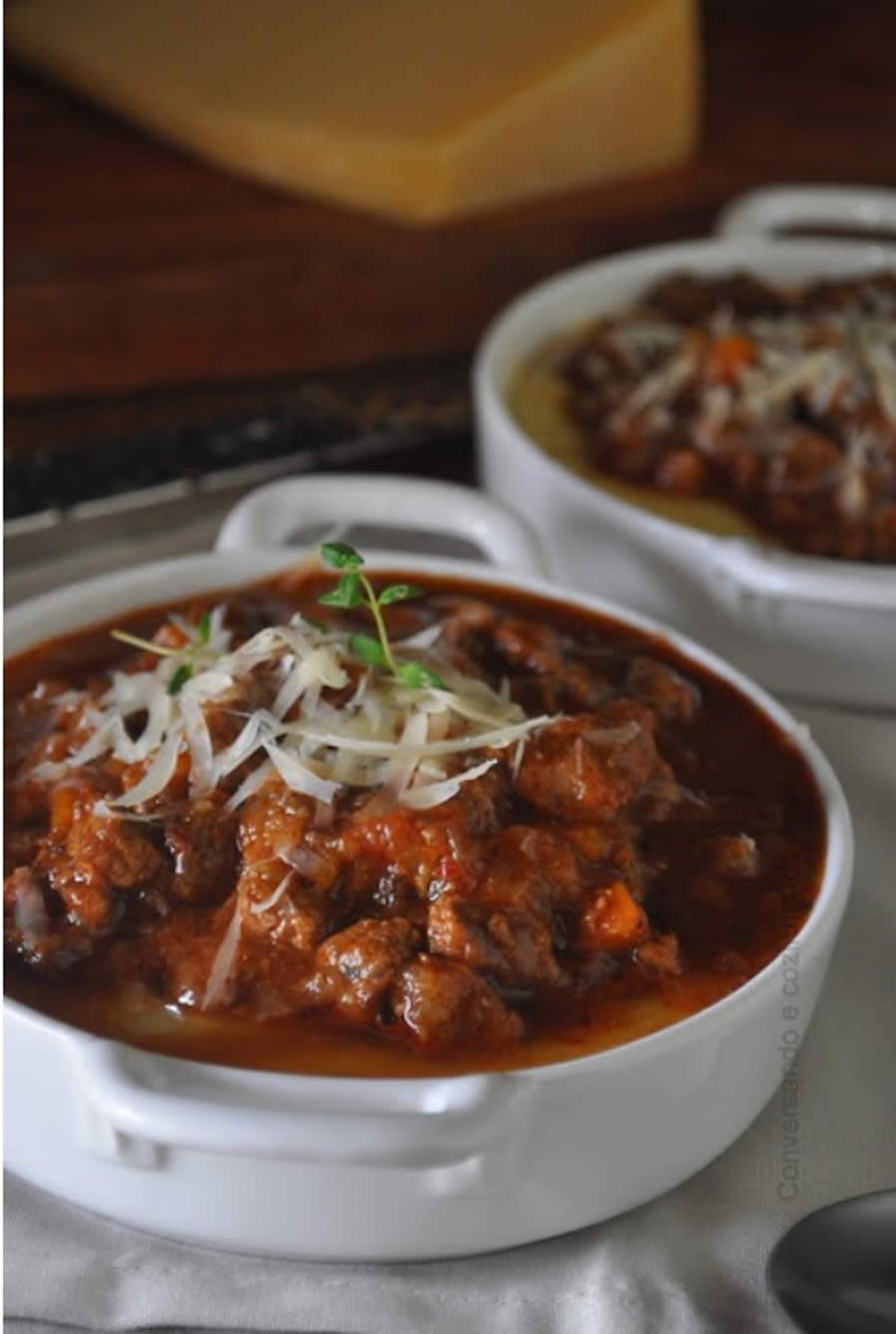 Vers&aacute;til! Ragu pode ser acompanhamento, molho ou prato principal