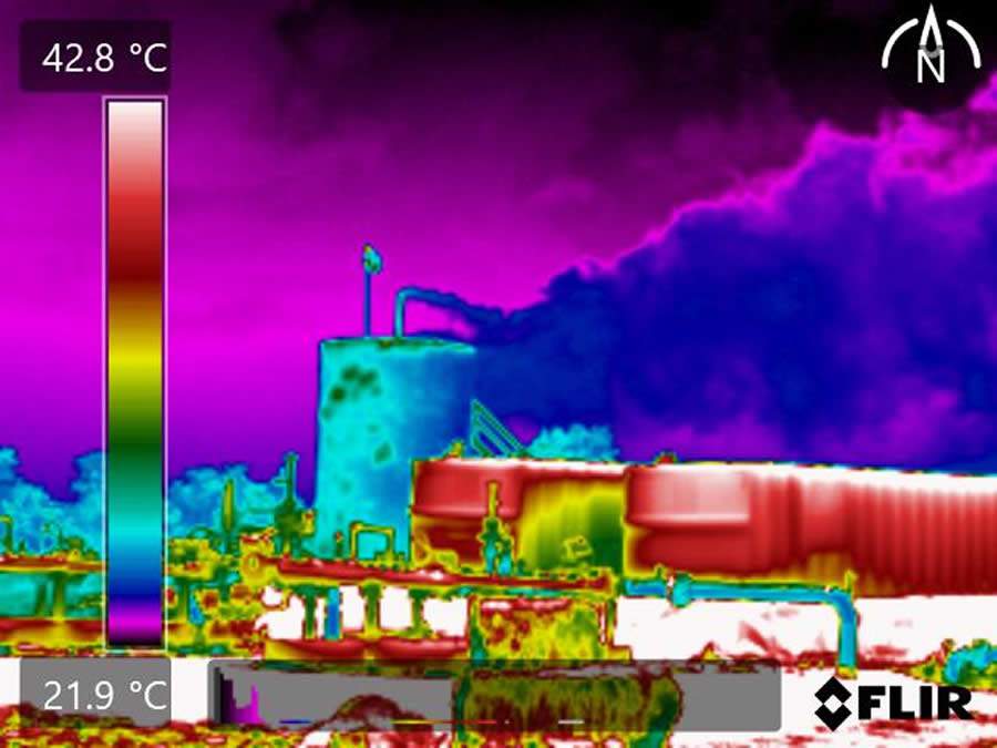 Tecnologia de câmeras termográficas detecta vazamento de gases industriais que contribuem para o aquecimento global