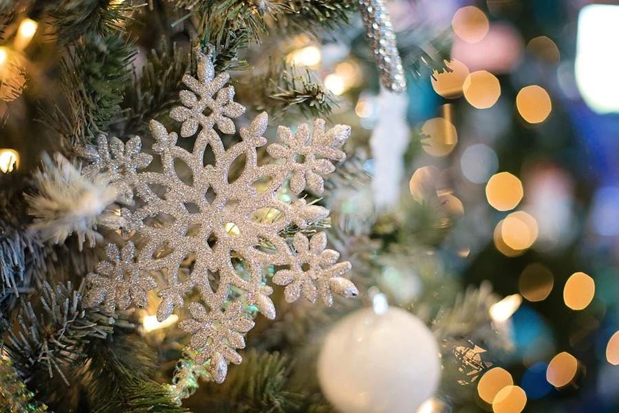 6 dicas para economizar energia em casa, inclusive na decora&ccedil;&atilde;o de Natal