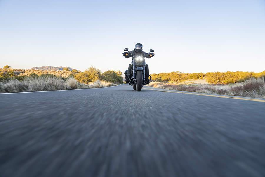 Parar rapidamente, e com seguran&ccedil;a, &eacute; muito mais importante que acelera&ccedil;&atilde;o e pot&ecirc;ncia - Harley-Davidson do Brasil