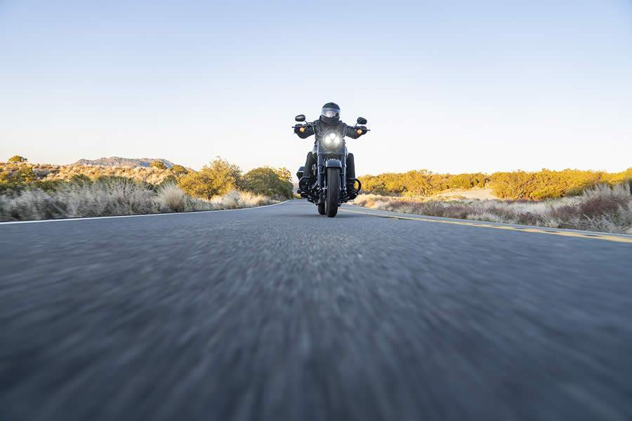 Parar rapidamente, e com segurança, é muito mais importante que aceleração e potência - Harley-Davidson do Brasil