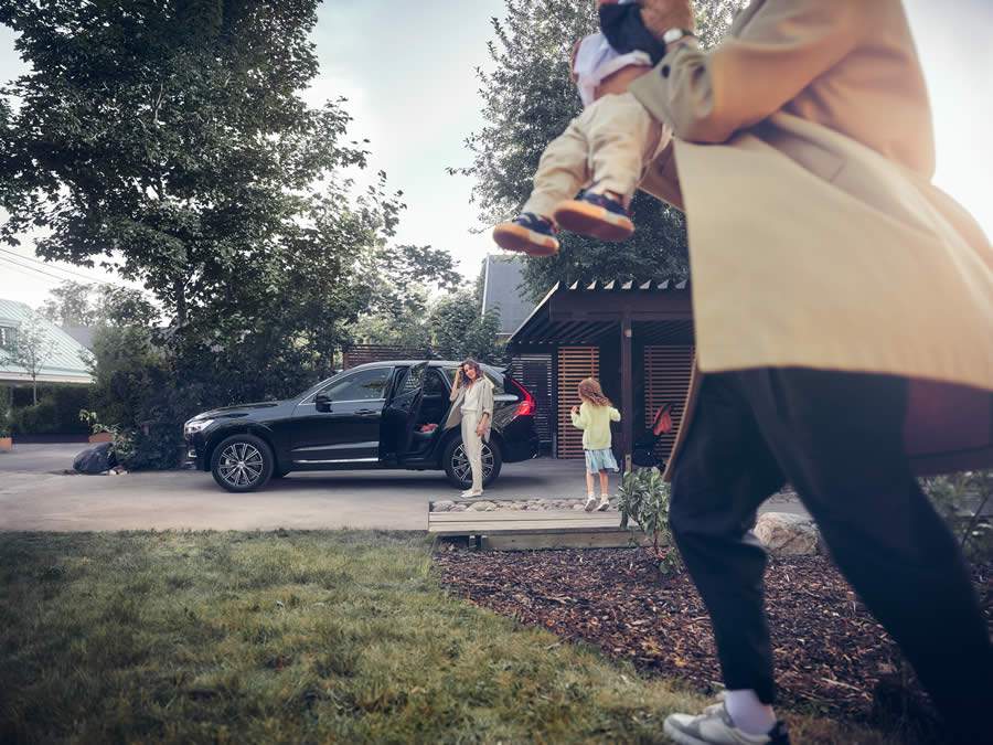Volvo Car Brasil cria licen&ccedil;a parental igualit&aacute;ria de 24 semanas para pais e m&atilde;es