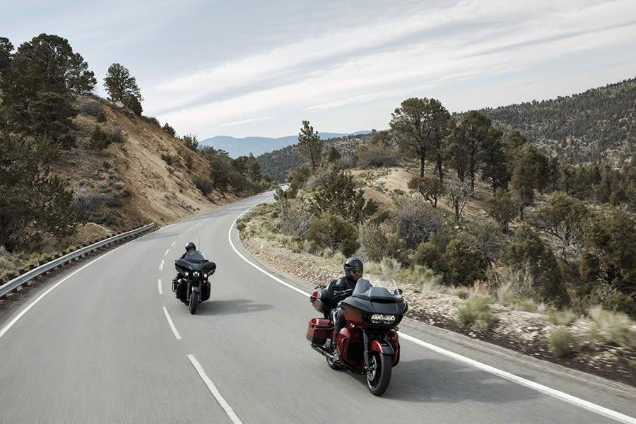 Quando chegar o momento tão esperado de retornar às estradas após a crise atual, o motociclista poderá comprovar a utilidade do sistema ao pilotar em condições adversas - Divulgação/Harley-Davidson do Brasil