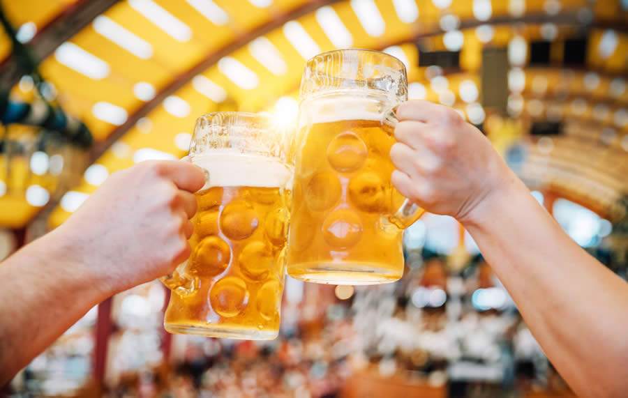 Quality Hotel Blumenau Celebra Oktoberfest Com Diversos Itens Alemães
