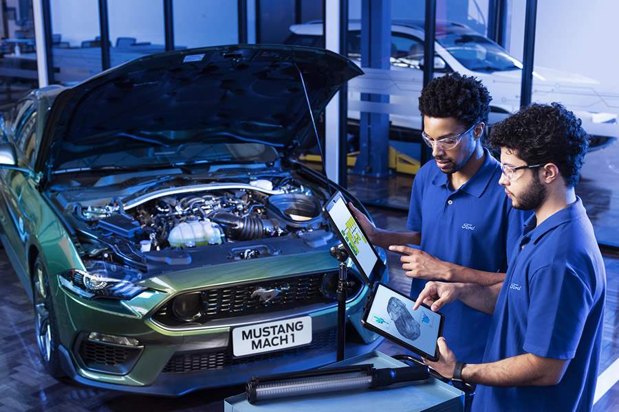 Ford inaugura o espa&ccedil;o Ford Academy em S&atilde;o Paulo e lan&ccedil;a programa de responsabilidade social voltado &agrave; tecnologia