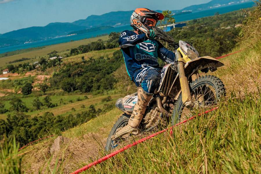 Humberto Martin Machito est&aacute; invicto na E35 e segue l&iacute;der (Alberto Barbosa)