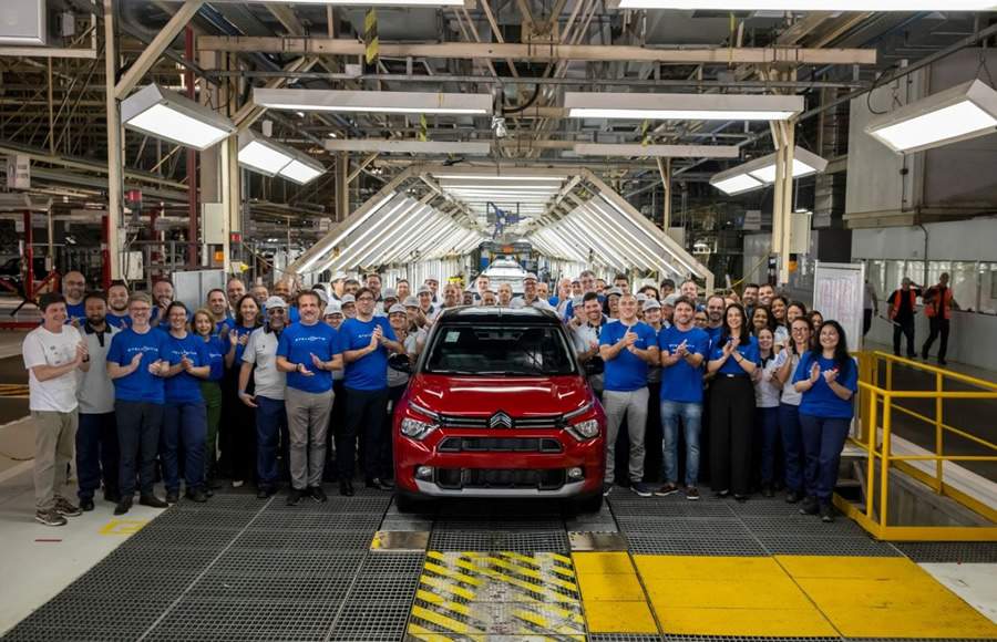 Polo Automotivo Stellantis de Porto Real celebra 1 milhão de veículos produzidos da marca Citroën