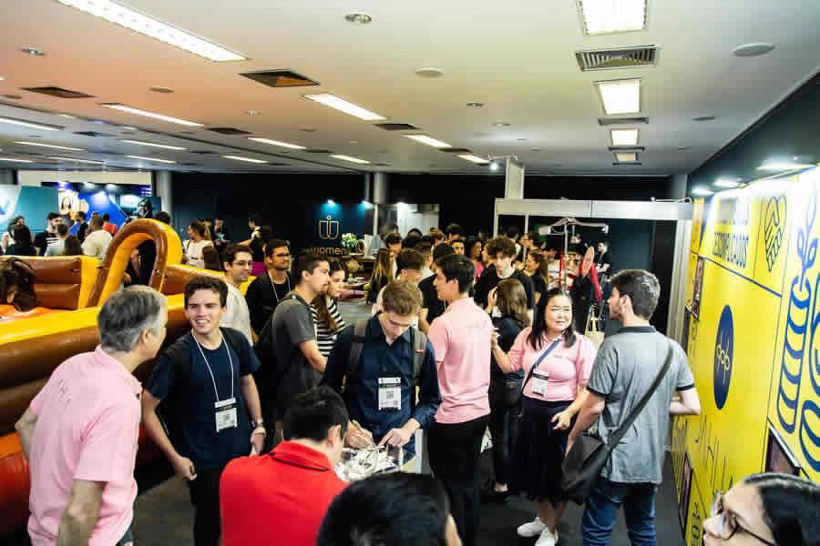 Z Summit oferece palestras gratuitas sobre investimentos para a Gera&ccedil;&atilde;o Z