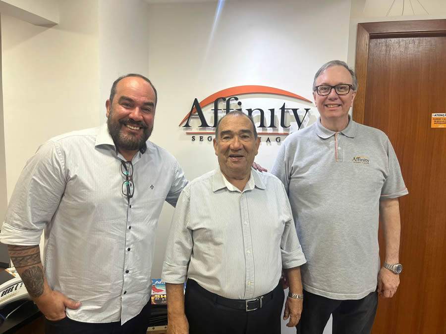 Andr&eacute; Ferreira, novo gerente Comercial do Rio, Marilberto Fran&ccedil;a, CEO da Affinity, e Jos&eacute; Carlos Menezes, diretor geral da Affinity