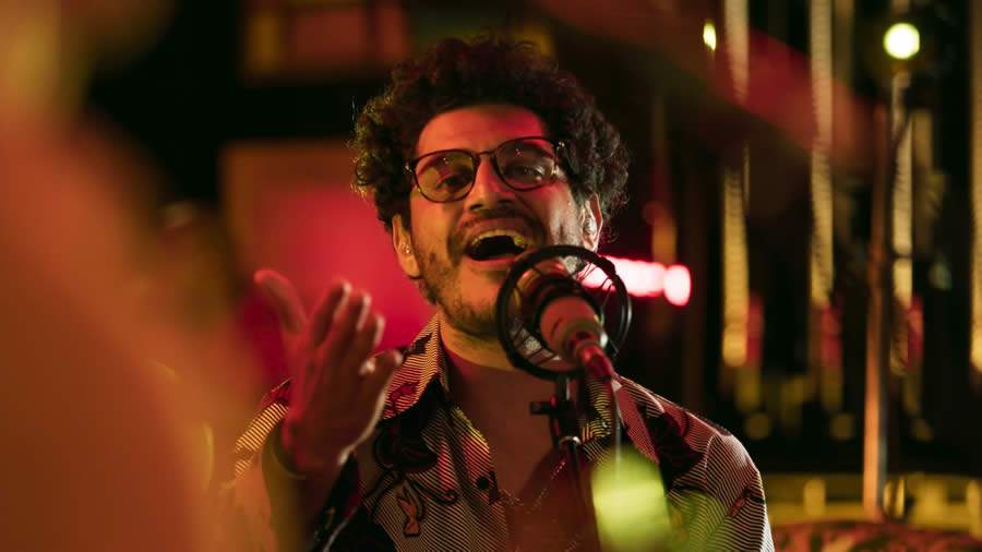 Por mais sa&uacute;de e bem-estar, Unimed leva a todo o Brasil primeiro filme-concerto de Criolo, dirigido por Monique Gardenberg