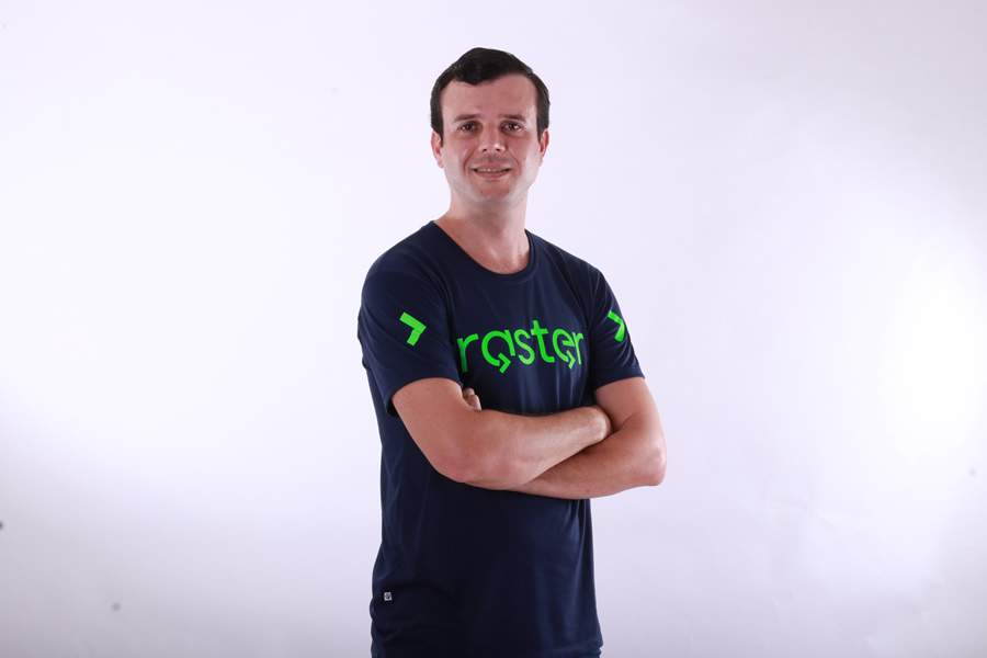 Andrei Téo, CEO da Raster.