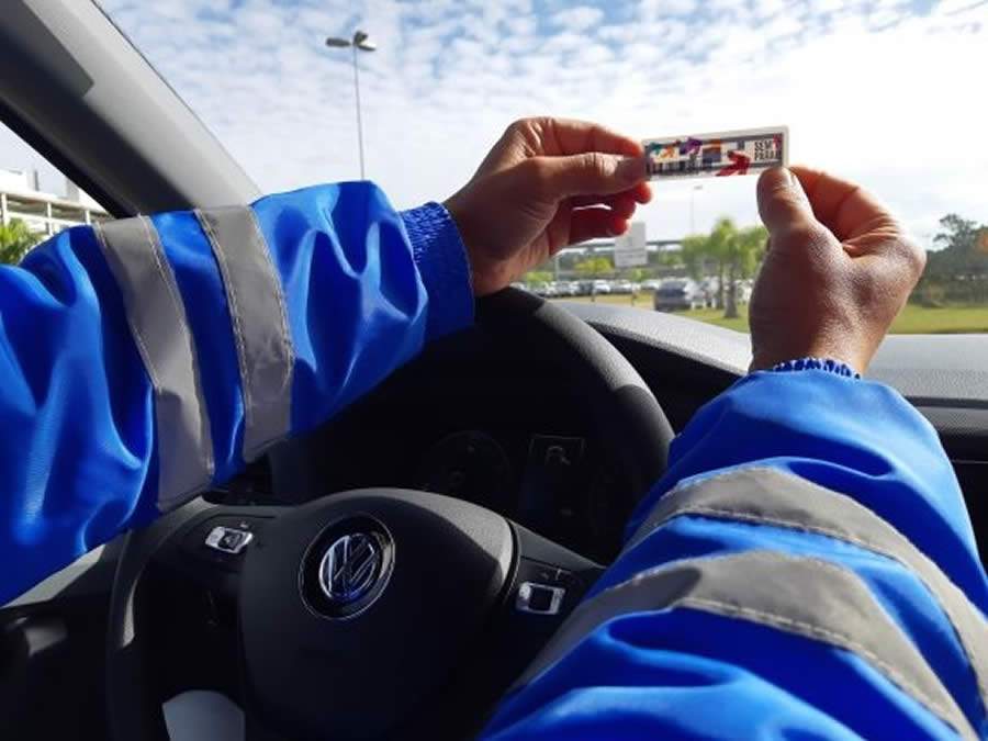 VW amplia benefício do adesivo Sem Parar para mais seis modelos