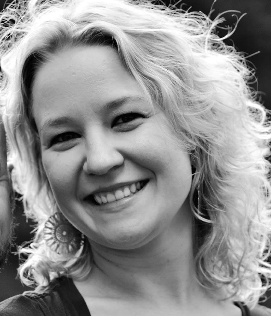 Prof. Larissa Hilgemberg - Divulga&ccedil;&atilde;o